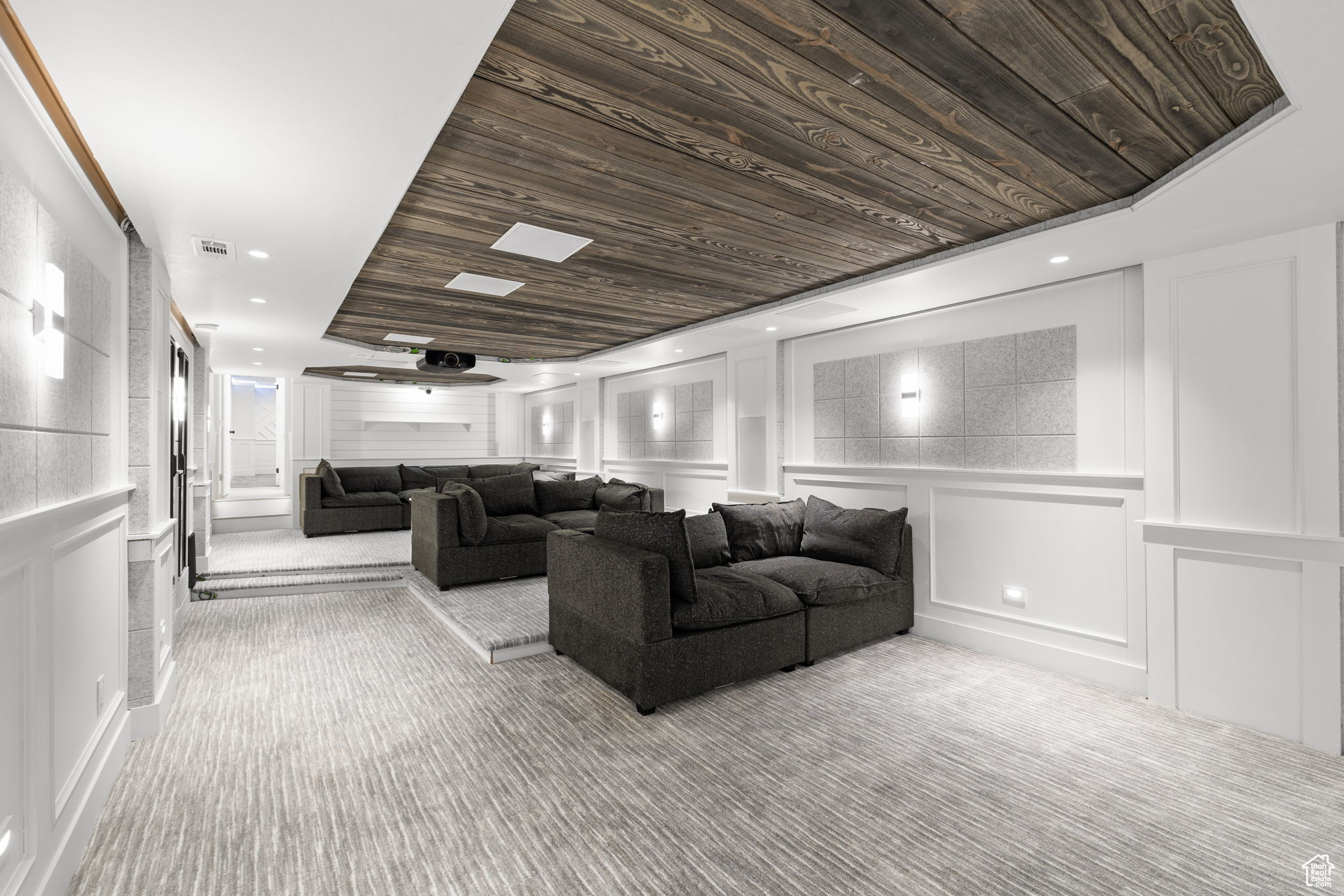 CLOVER RIDGE - Residential