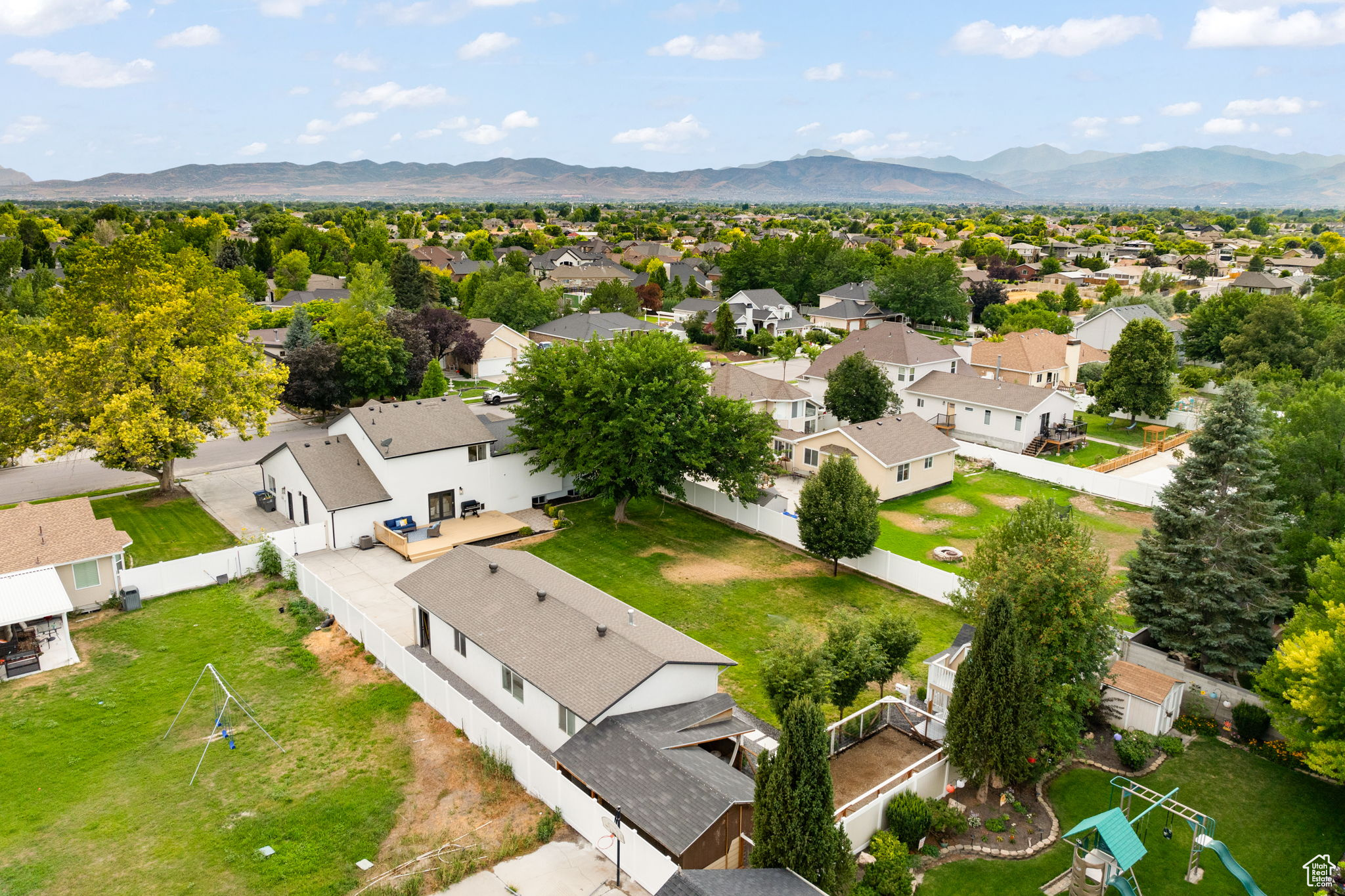 CLOVER RIDGE - Residential
