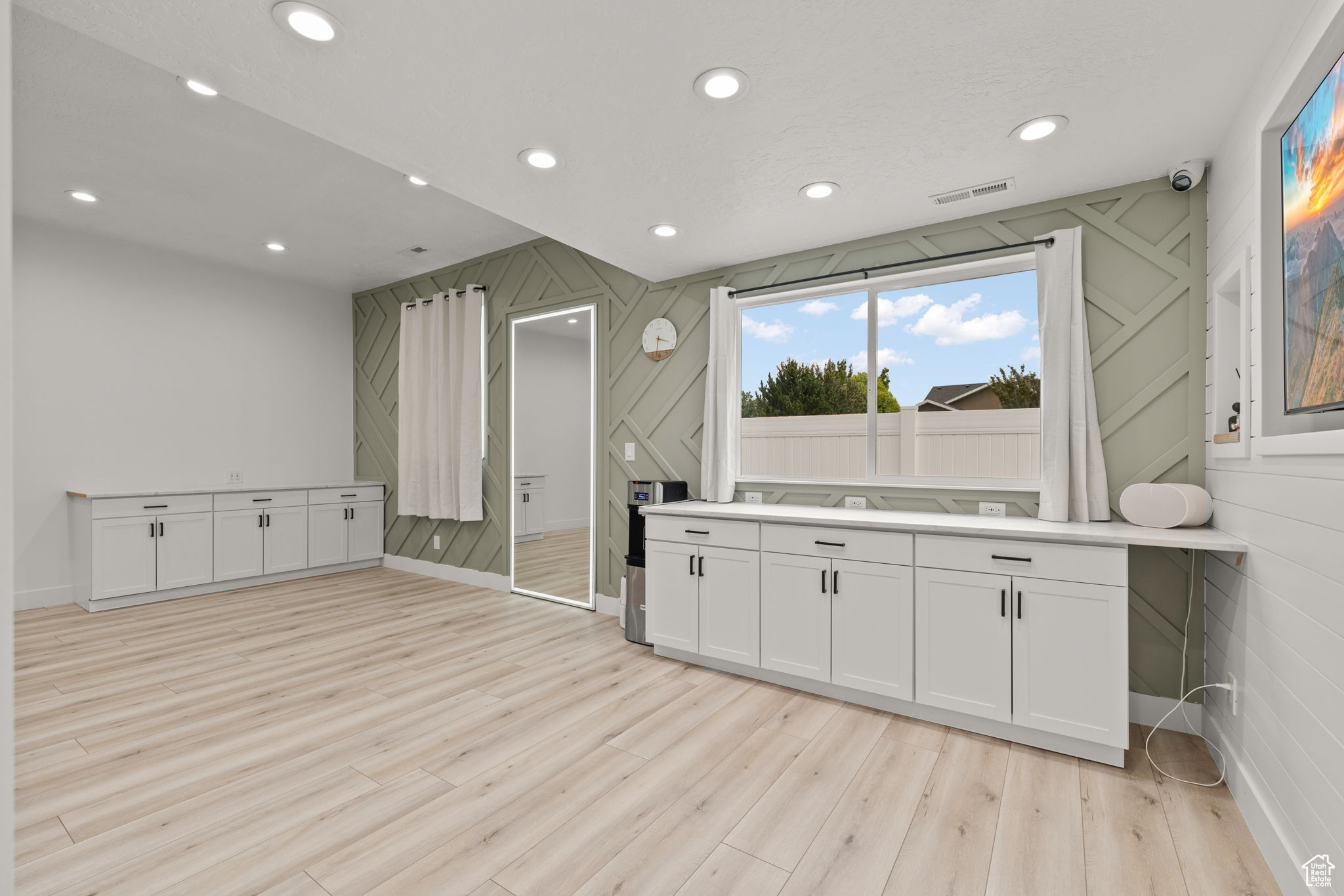 CLOVER RIDGE - Residential