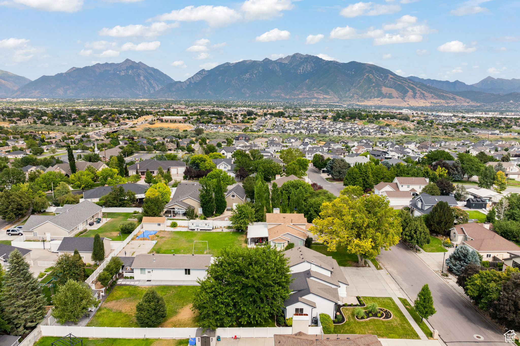 CLOVER RIDGE - Residential