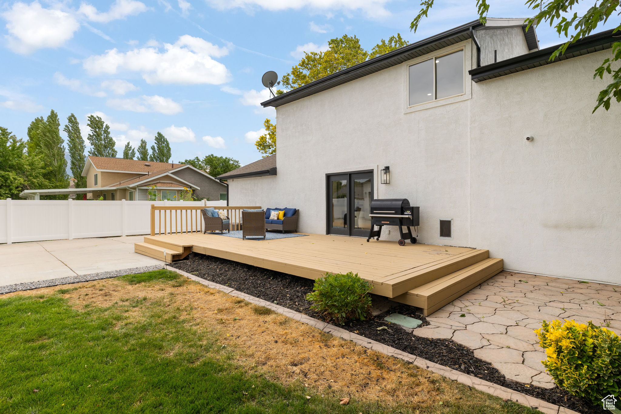 CLOVER RIDGE - Residential