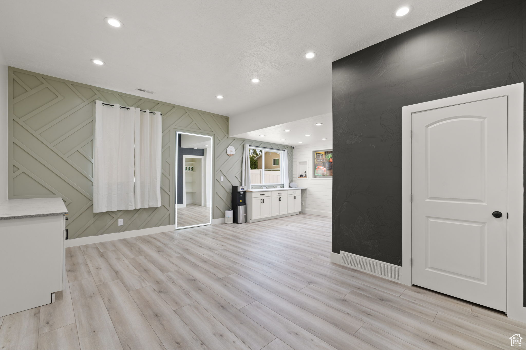 CLOVER RIDGE - Residential