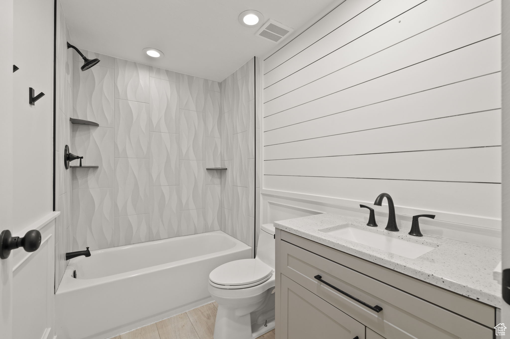 CLOVER RIDGE - Residential