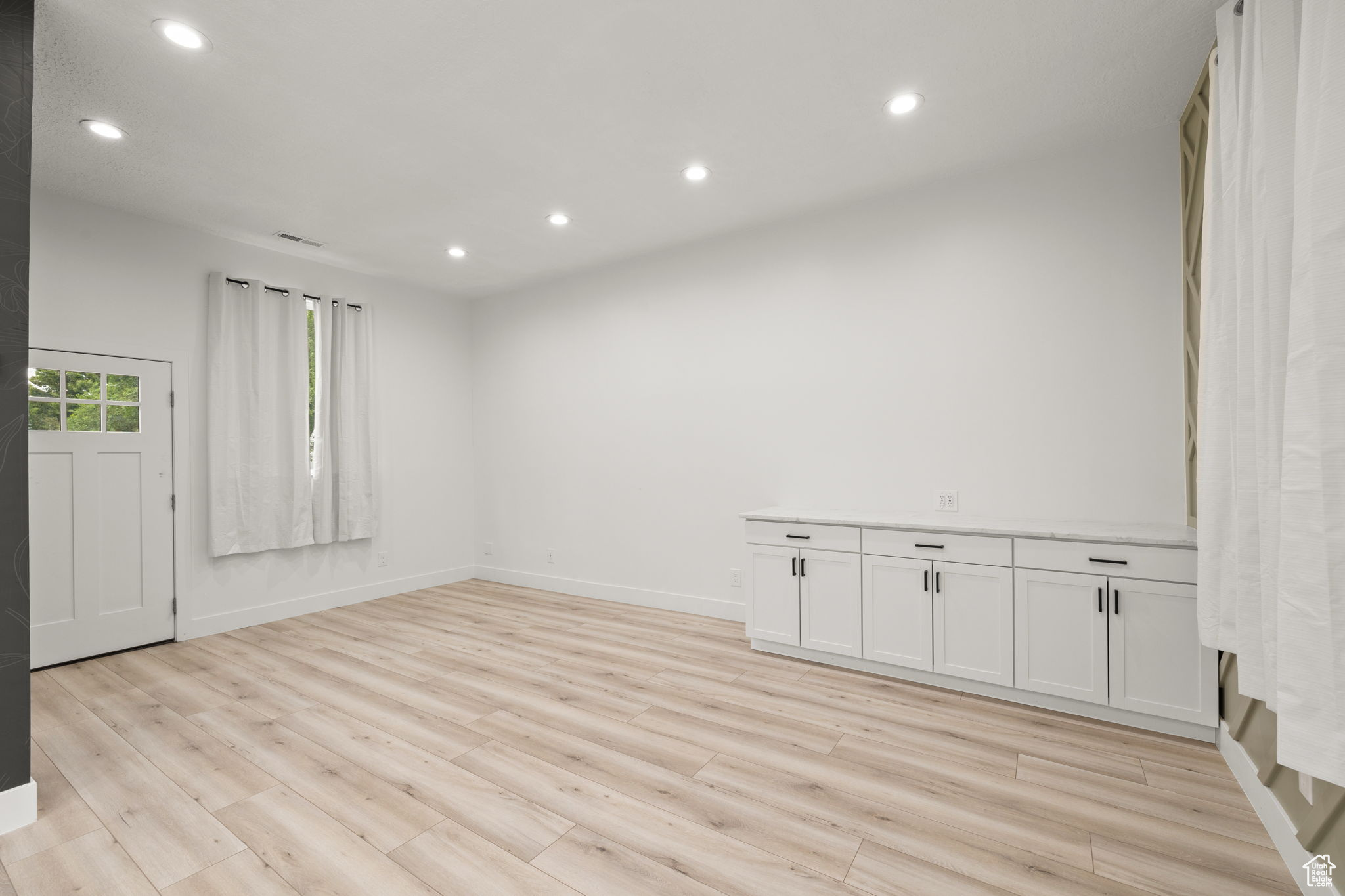 CLOVER RIDGE - Residential