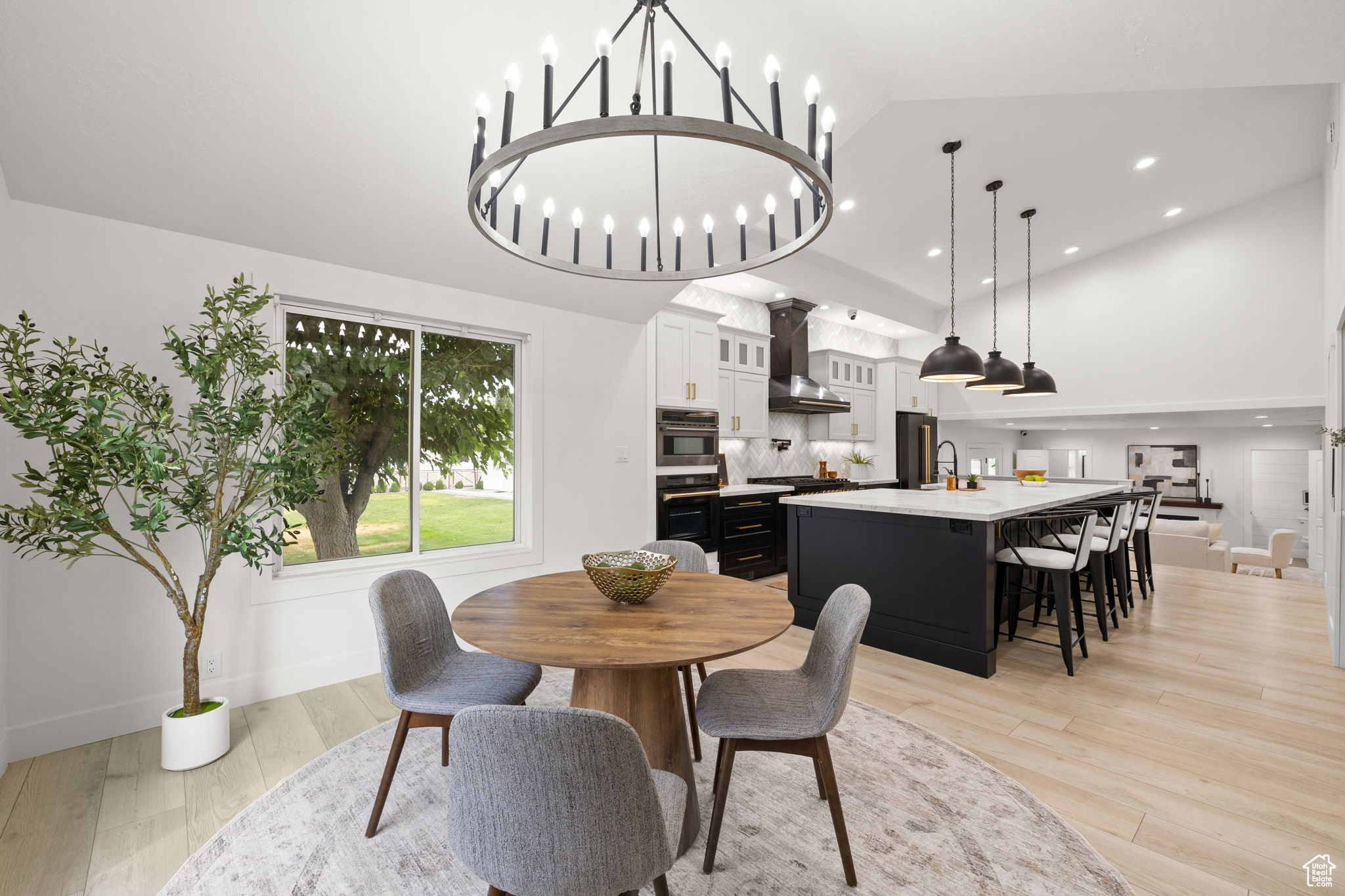 CLOVER RIDGE - Residential