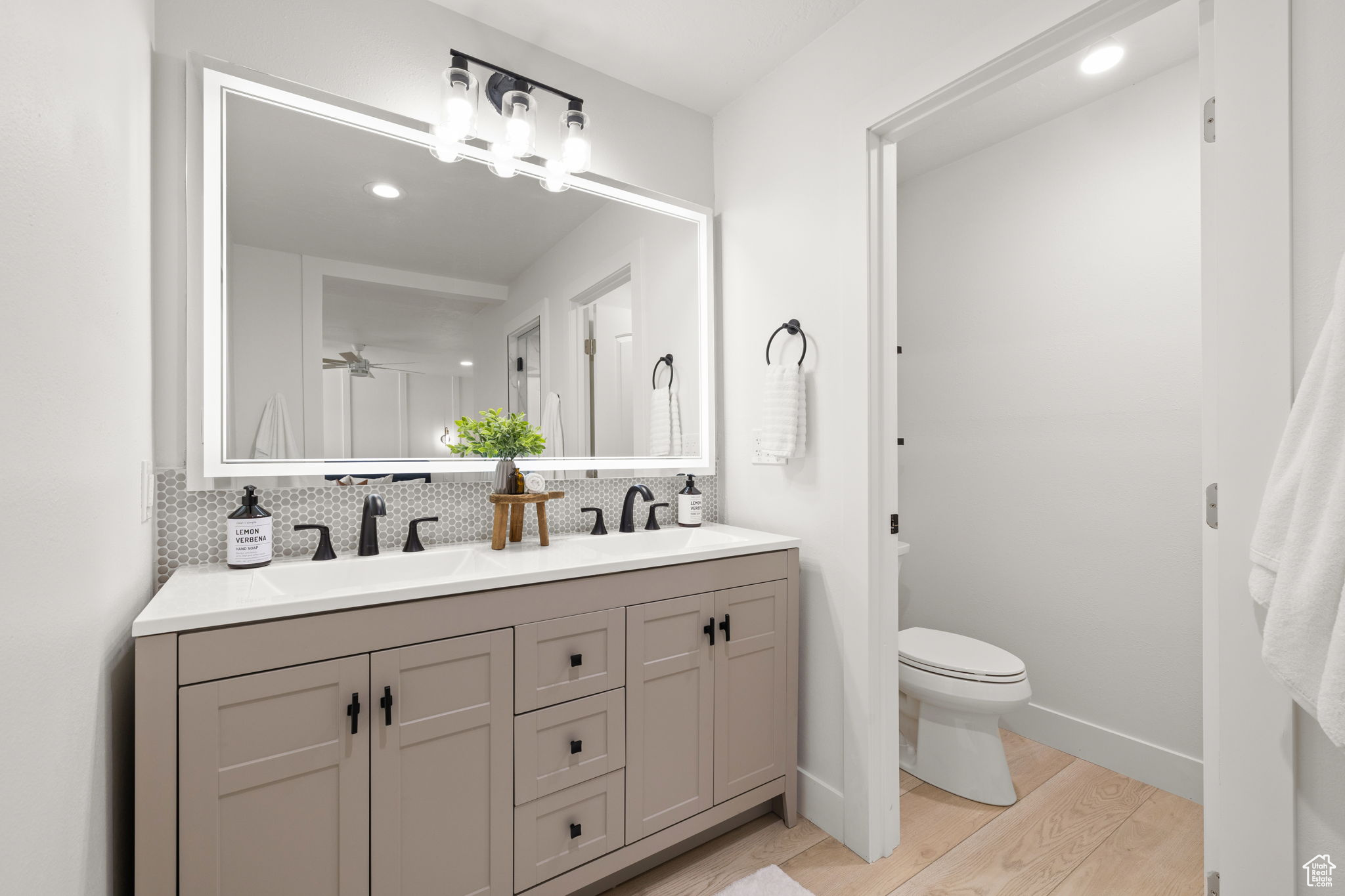 CLOVER RIDGE - Residential