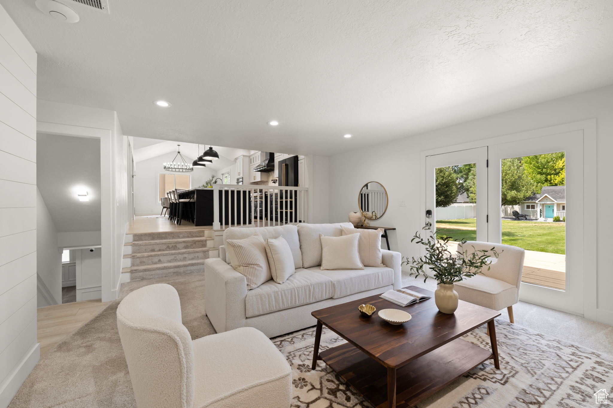 CLOVER RIDGE - Residential