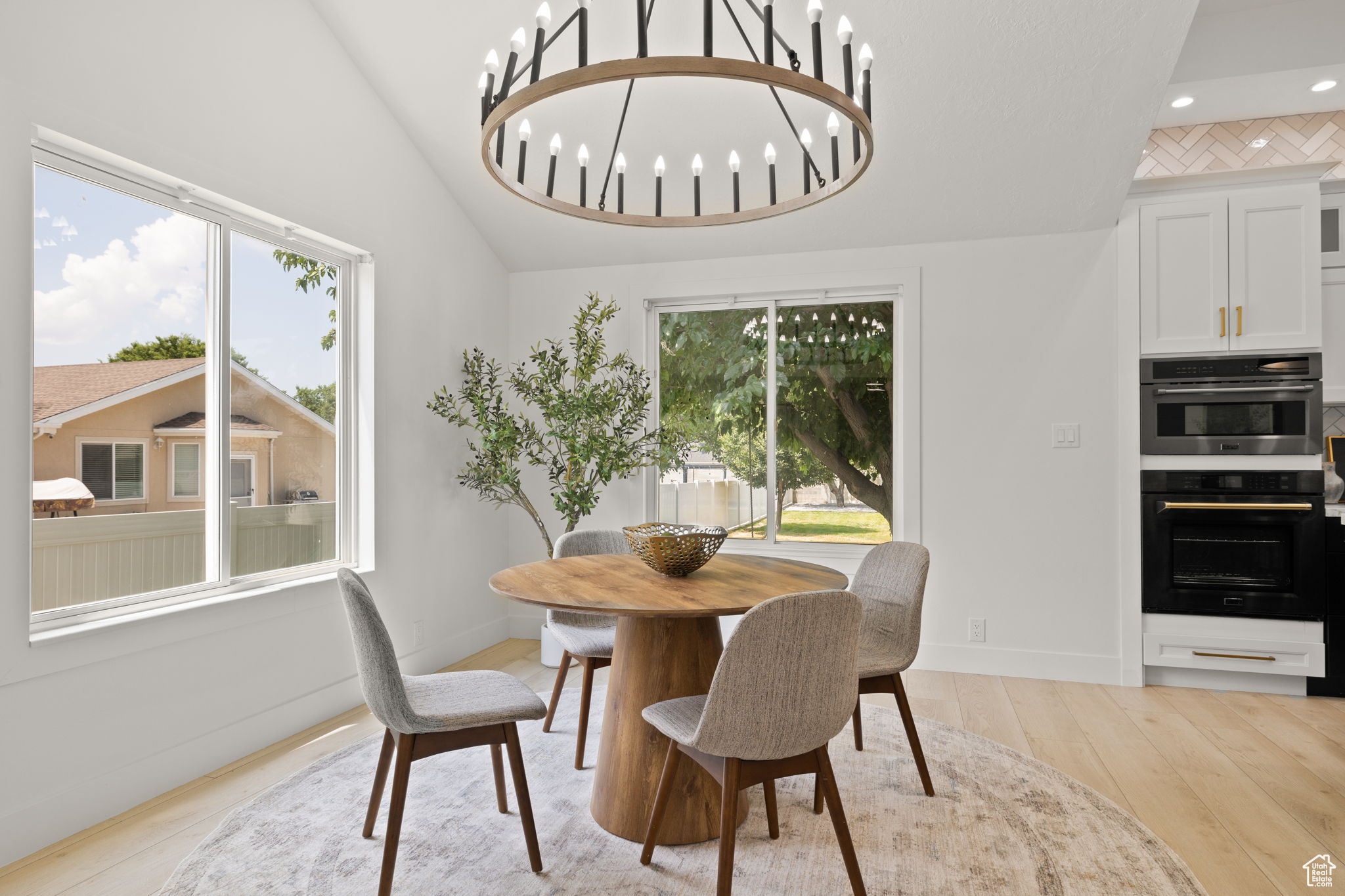 CLOVER RIDGE - Residential