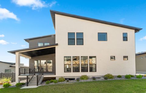 Tiny photo for 5488 N VALLEY VIEW RD, Lehi, UT 84048 (MLS # 2139633)