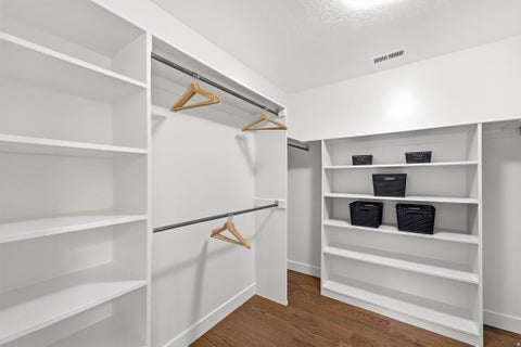 Tiny photo for 2902 S 650 E, Bountiful, UT 84010 (MLS # 2180564)