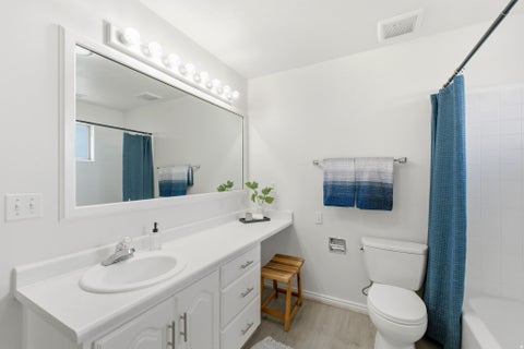 Tiny photo for 2902 S 650 E, Bountiful, UT 84010 (MLS # 2180564)