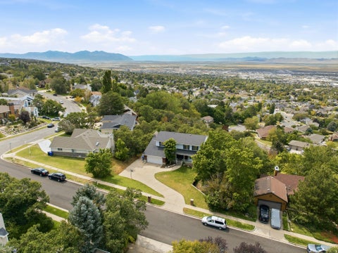 Tiny photo for 2902 S 650 E, Bountiful, UT 84010 (MLS # 2180564)