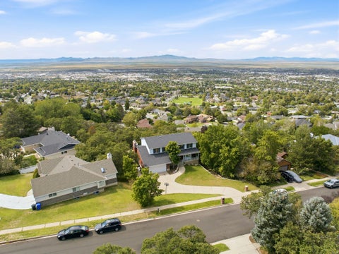 Tiny photo for 2902 S 650 E, Bountiful, UT 84010 (MLS # 2180564)
