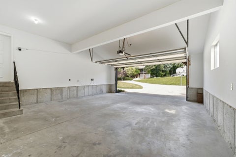 Tiny photo for 2902 S 650 E, Bountiful, UT 84010 (MLS # 2180564)
