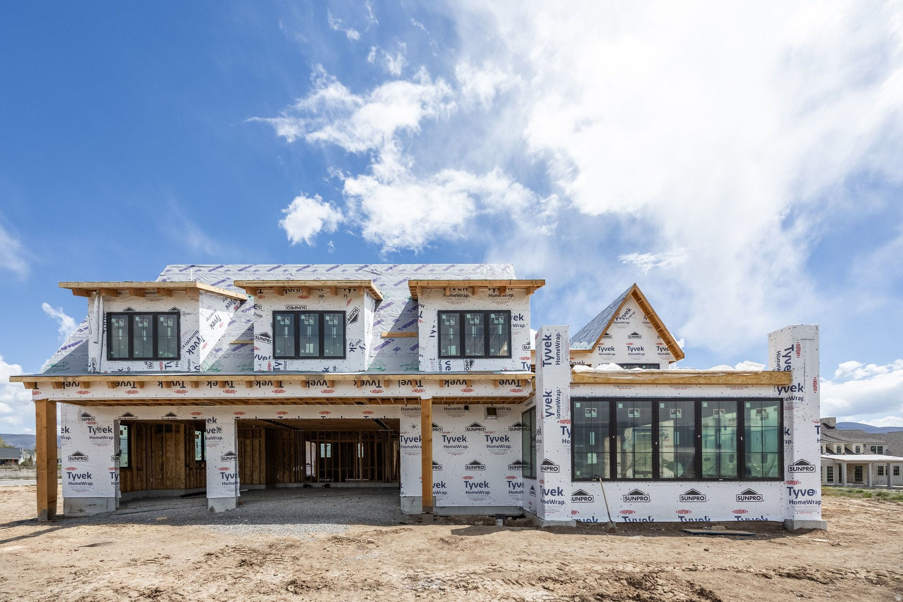 SADDLE CREEK - Residential