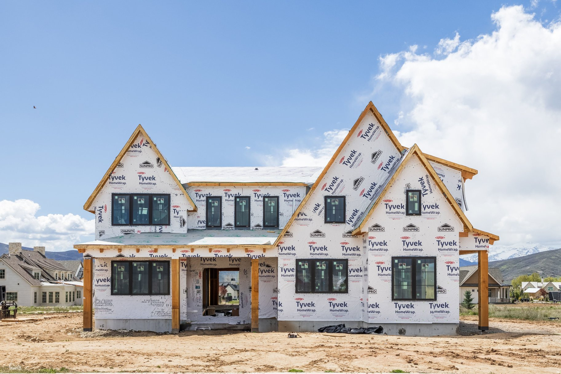 SADDLE CREEK - Residential