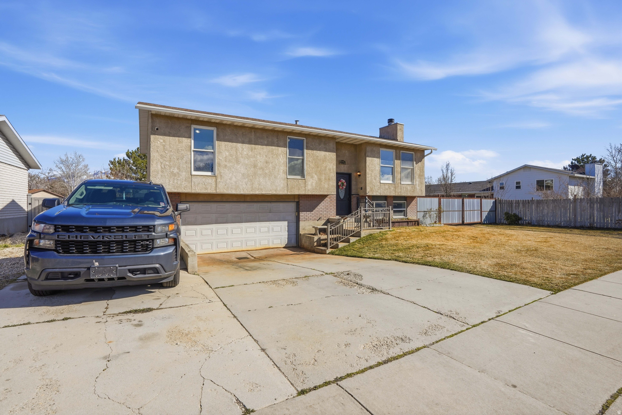 OQUIRRH ESTATES - Residential