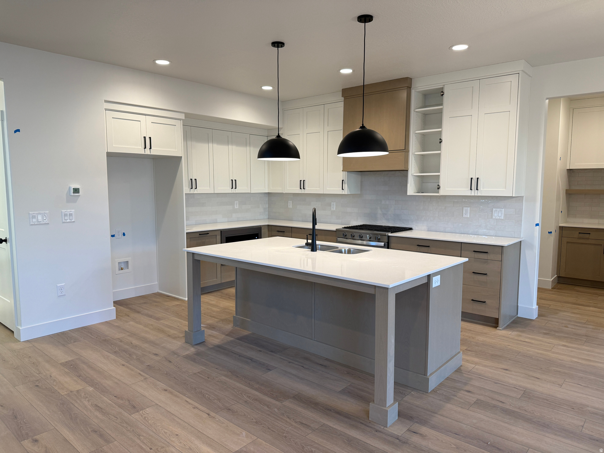 RIVERWOOD - Residential