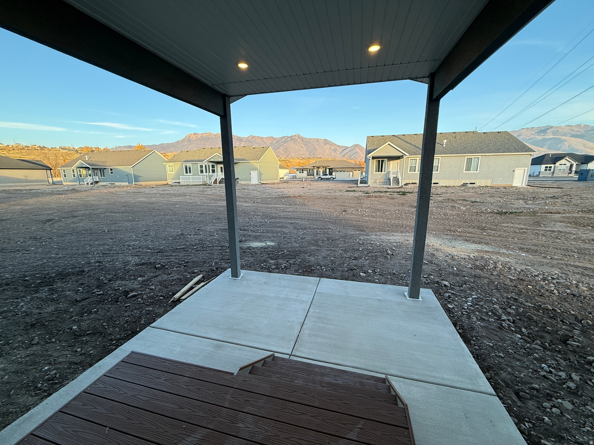 RIVERWOOD - Residential