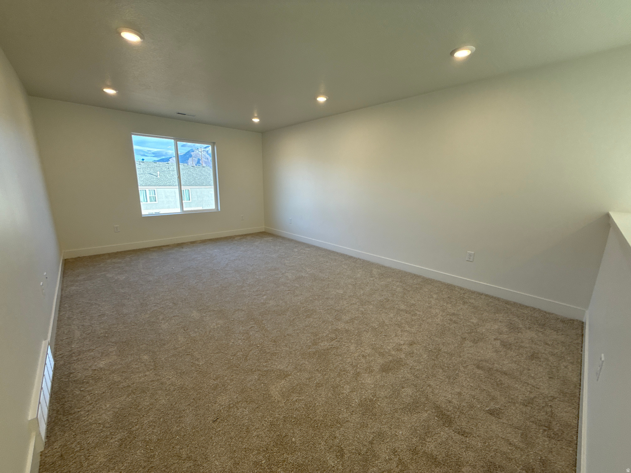 RIVERWOOD - Residential