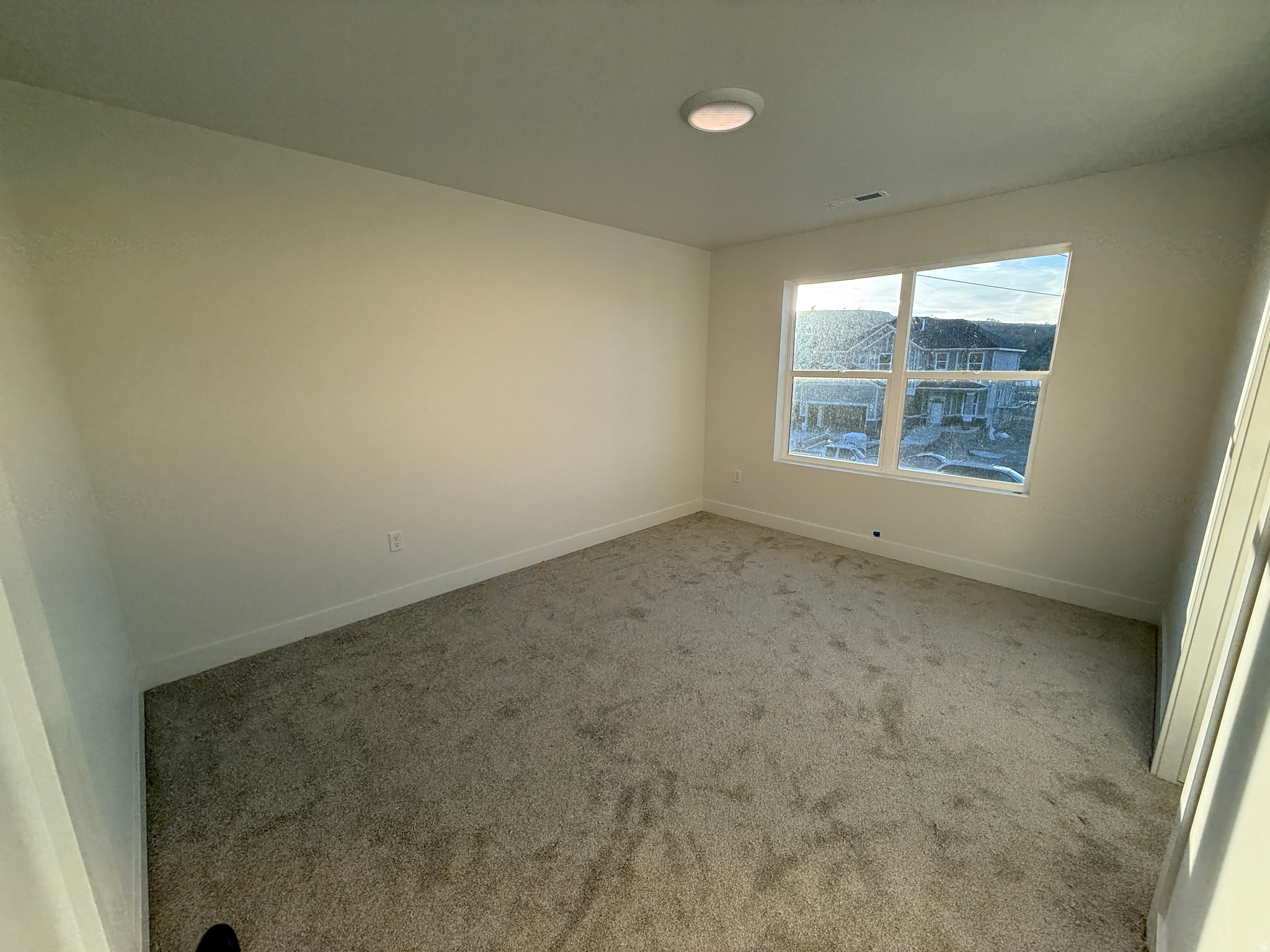 RIVERWOOD - Residential