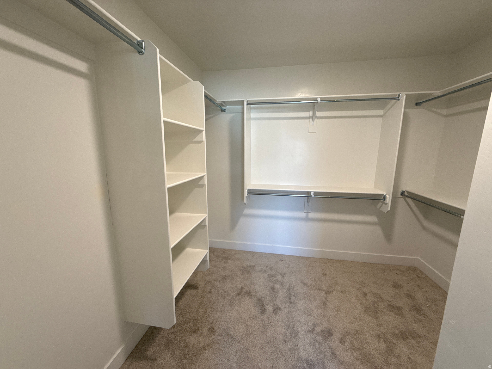 RIVERWOOD - Residential