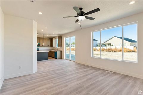 Tiny photo for 2325 E MORNING GLORY WAY, Eagle Mountain, UT 84005 (MLS # 2108397)