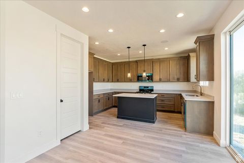 Tiny photo for 2325 E MORNING GLORY WAY, Eagle Mountain, UT 84005 (MLS # 2108397)