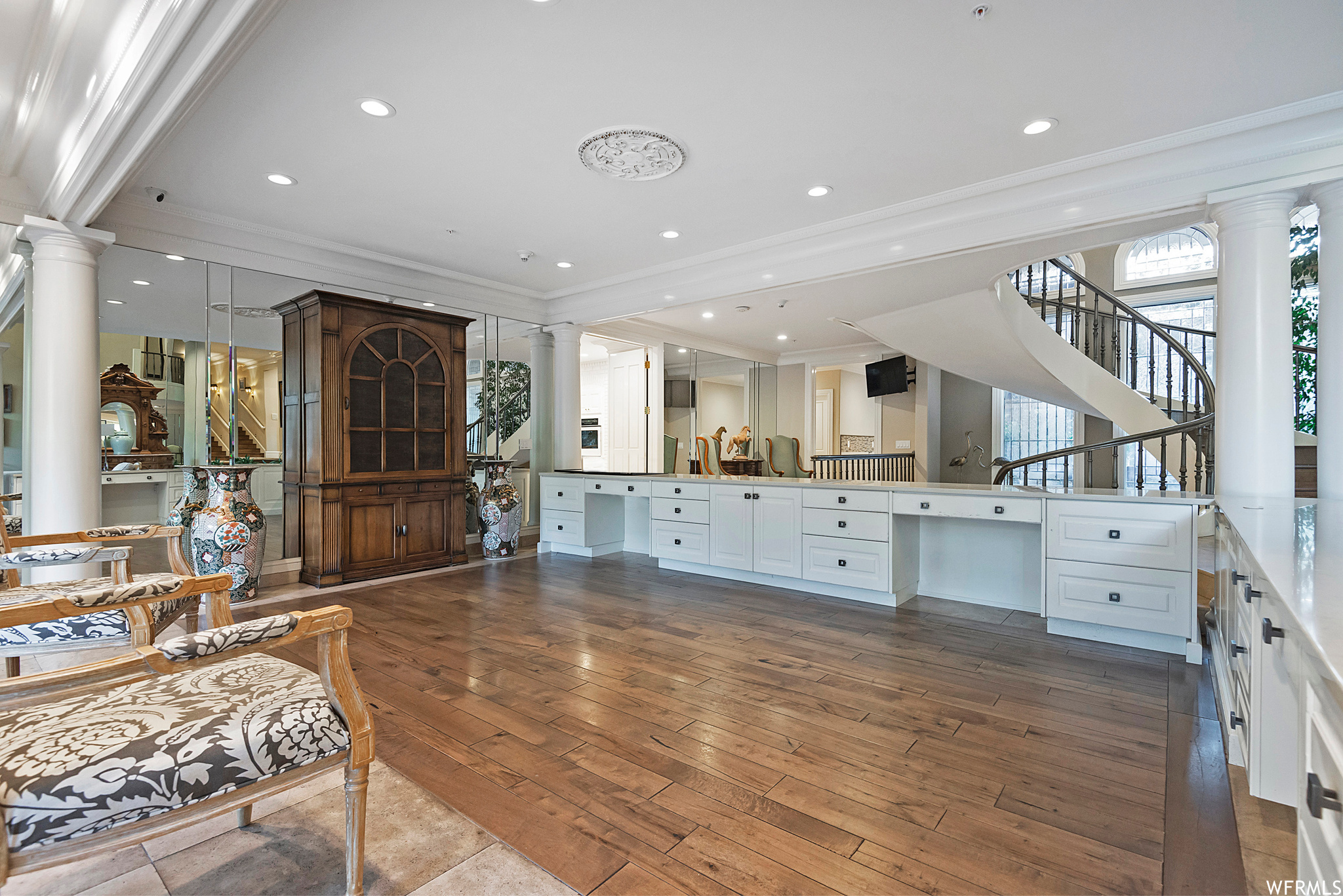 Sandy, Utah 84093, United States, 7 Bedrooms Bedrooms, ,10 BathroomsBathrooms,Residential,Pending,70750