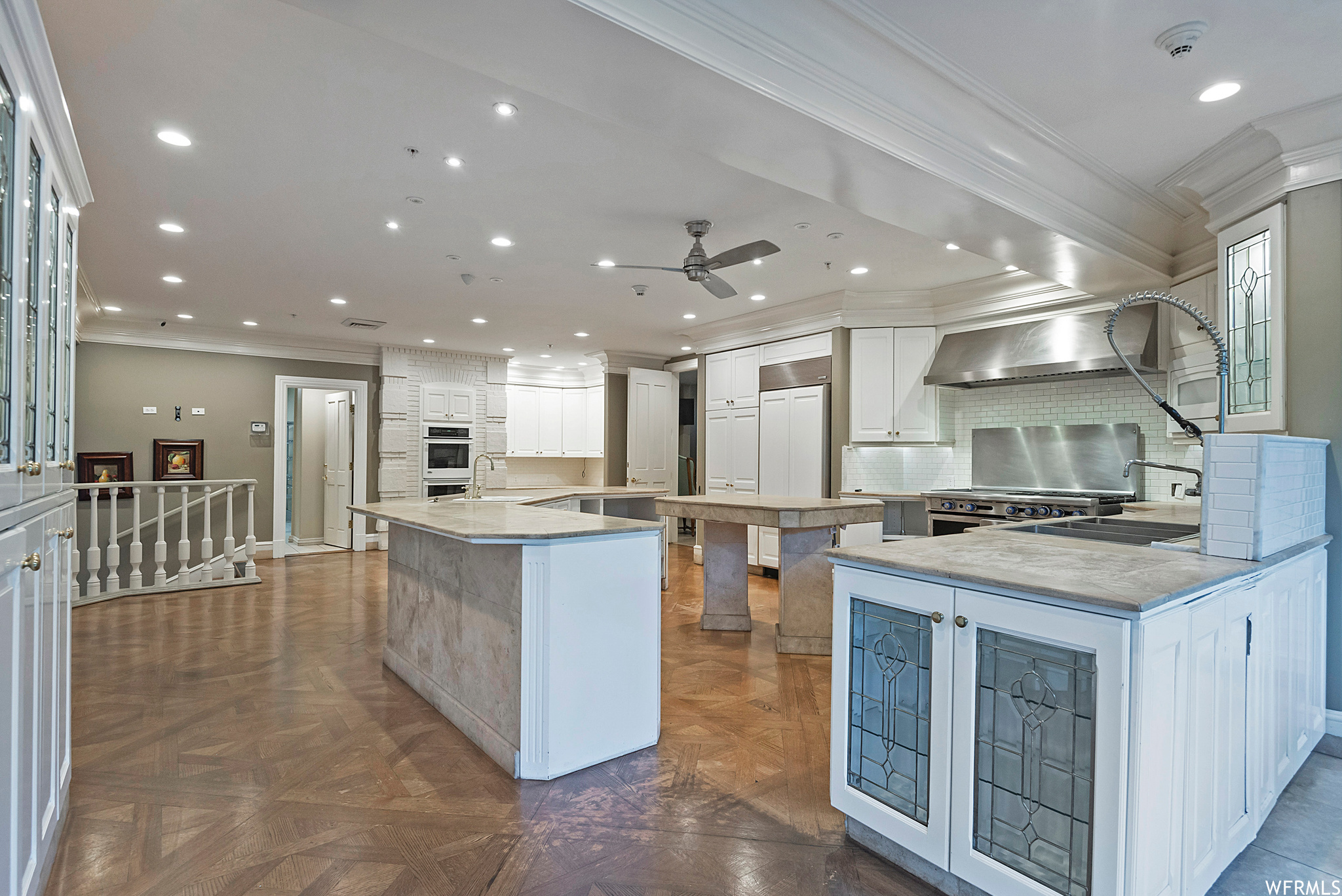 Sandy, Utah 84093, United States, 7 Bedrooms Bedrooms, ,10 BathroomsBathrooms,Residential,Pending,70750