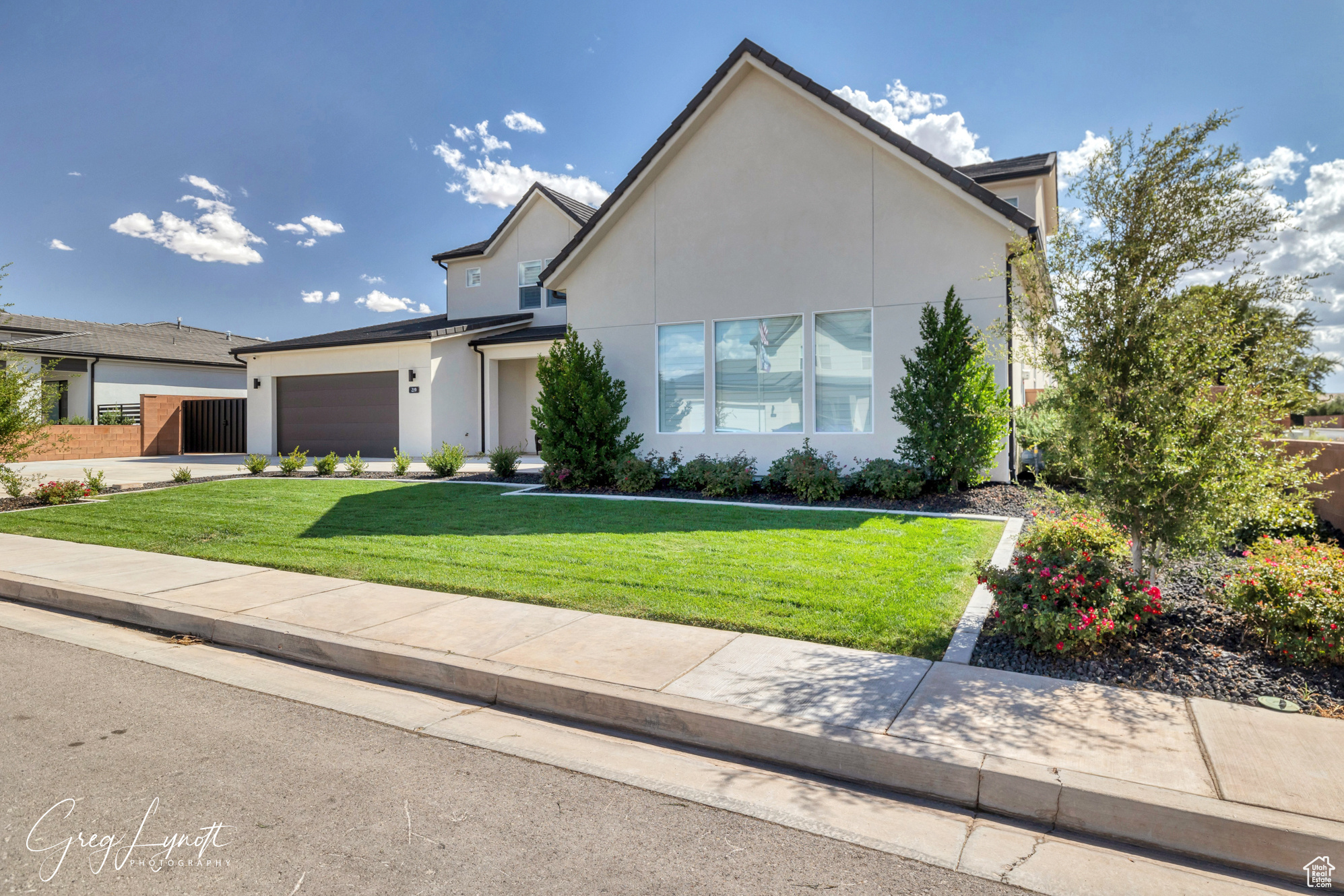 219 W Elinor Ln, Washington, Utah image 2