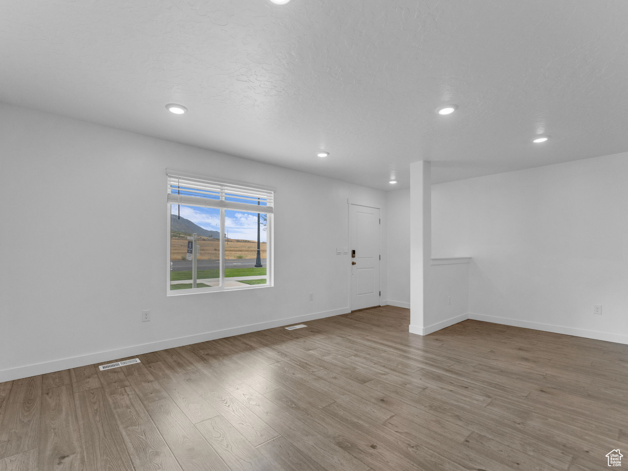 SUMMIT RIDGE TOWNS - Residential
