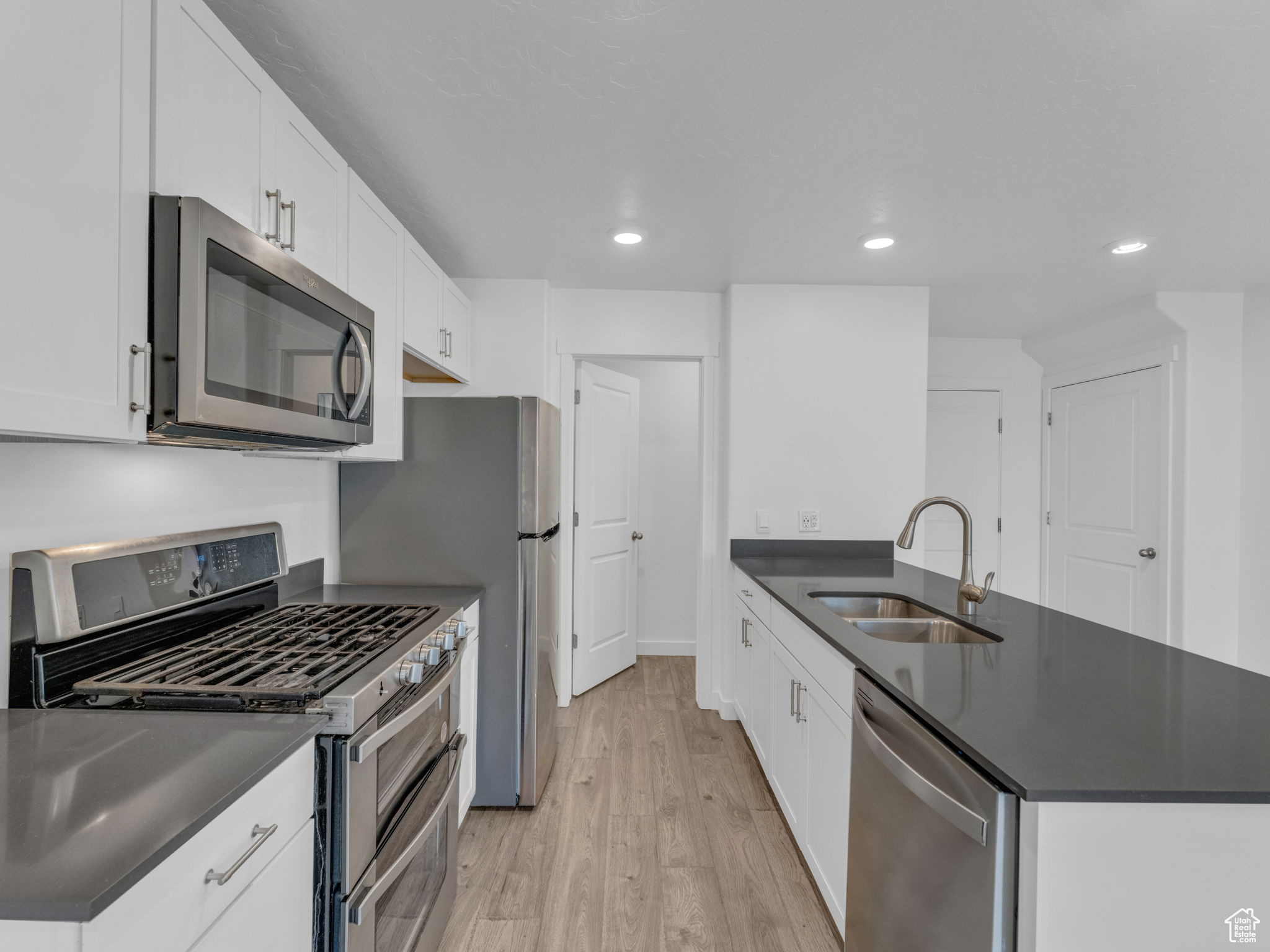 SUMMIT RIDGE TOWNS - Residential