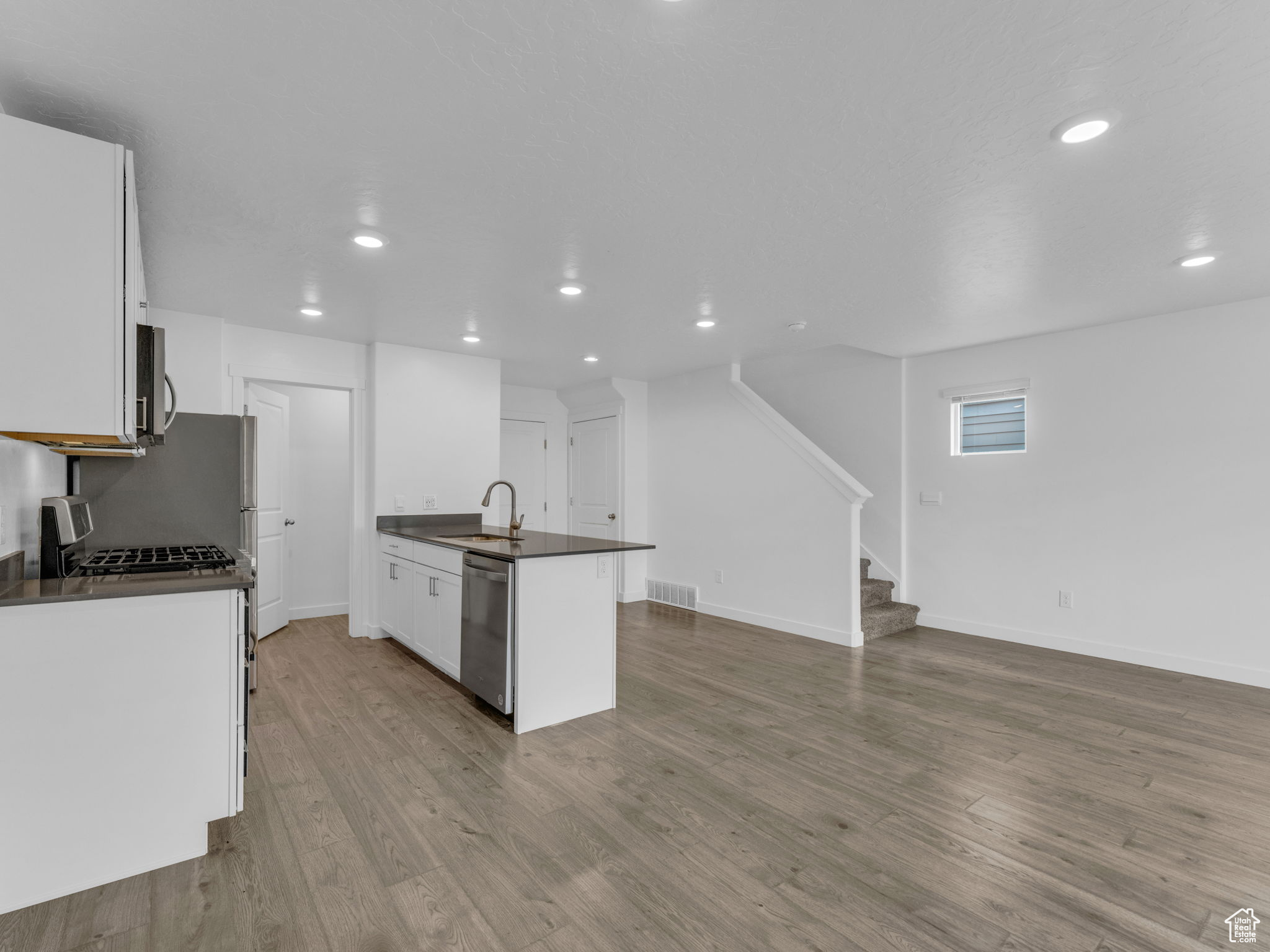 SUMMIT RIDGE TOWNS - Residential