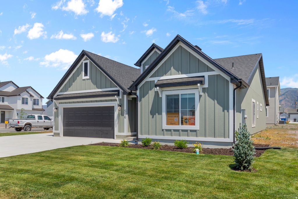 Photo of 626 S 125 E, Hyde Park, UT 84318 (MLS # 2162037)