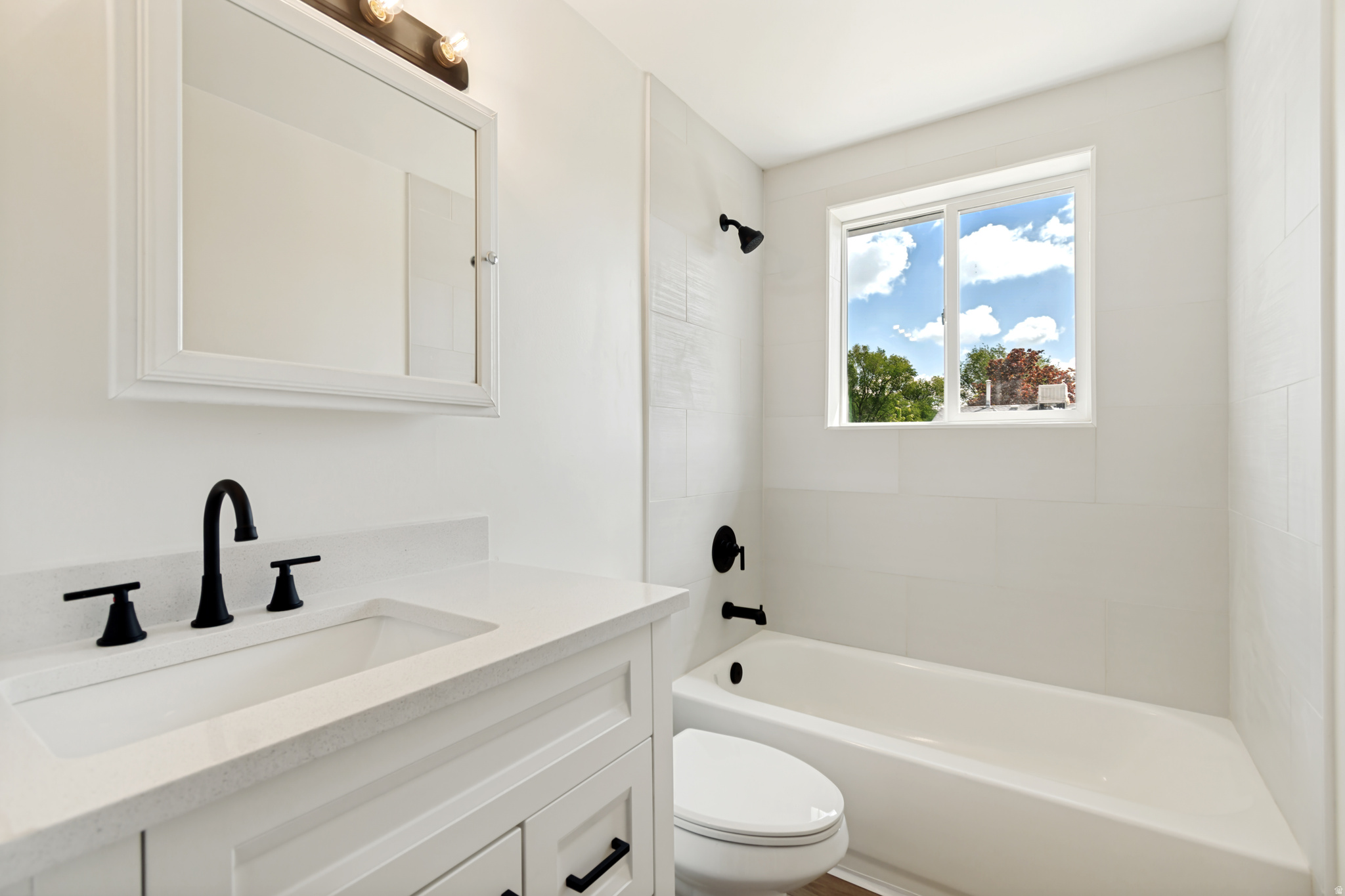 EDGEMONT PARK - Residential