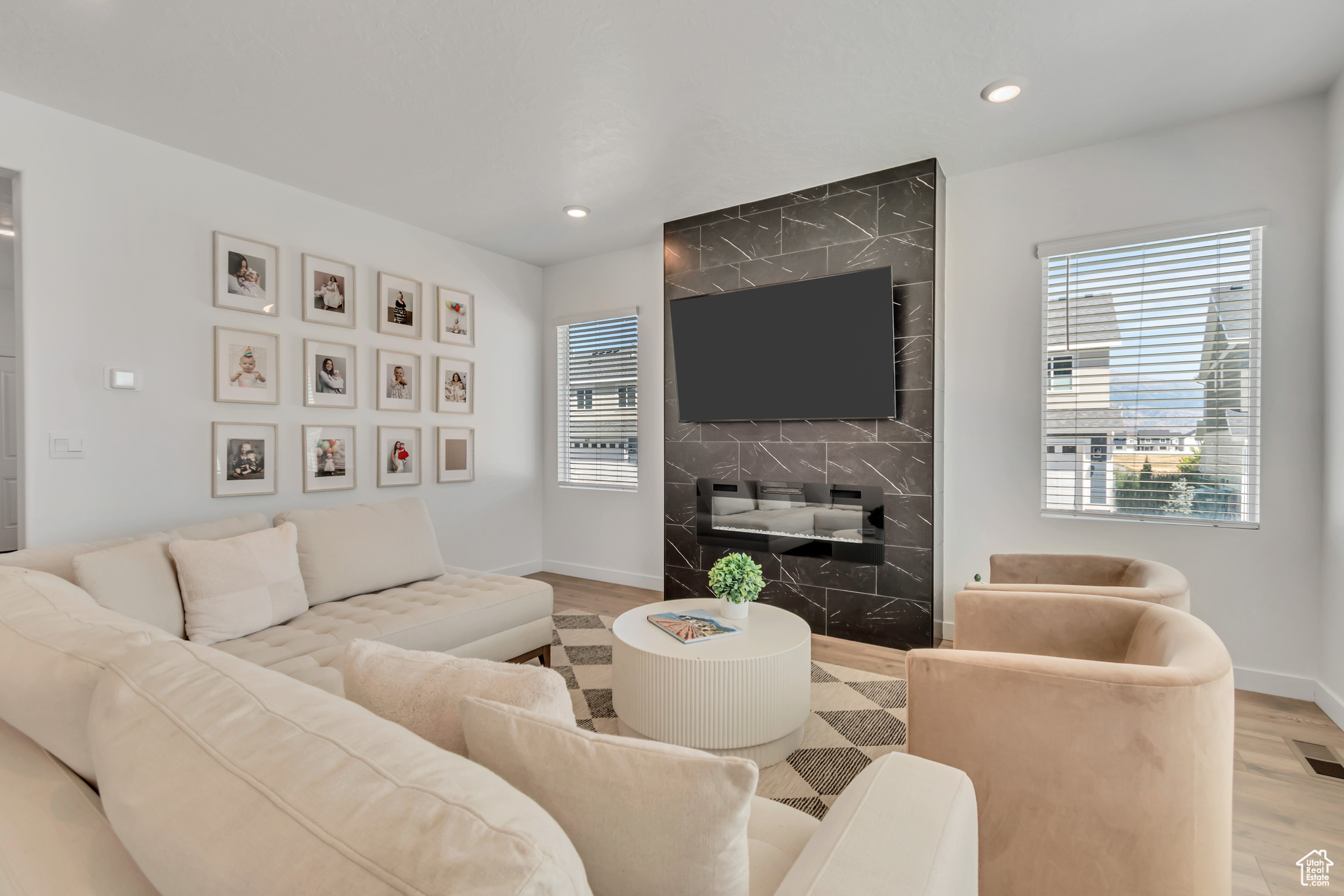 SPRING RANCH - Residential