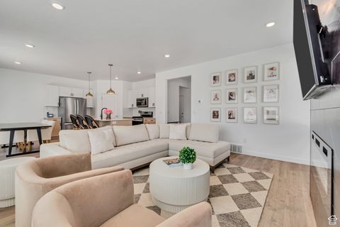 Tiny photo for 3733 W 620 N, Lehi, UT 84043 (MLS # 2109253)