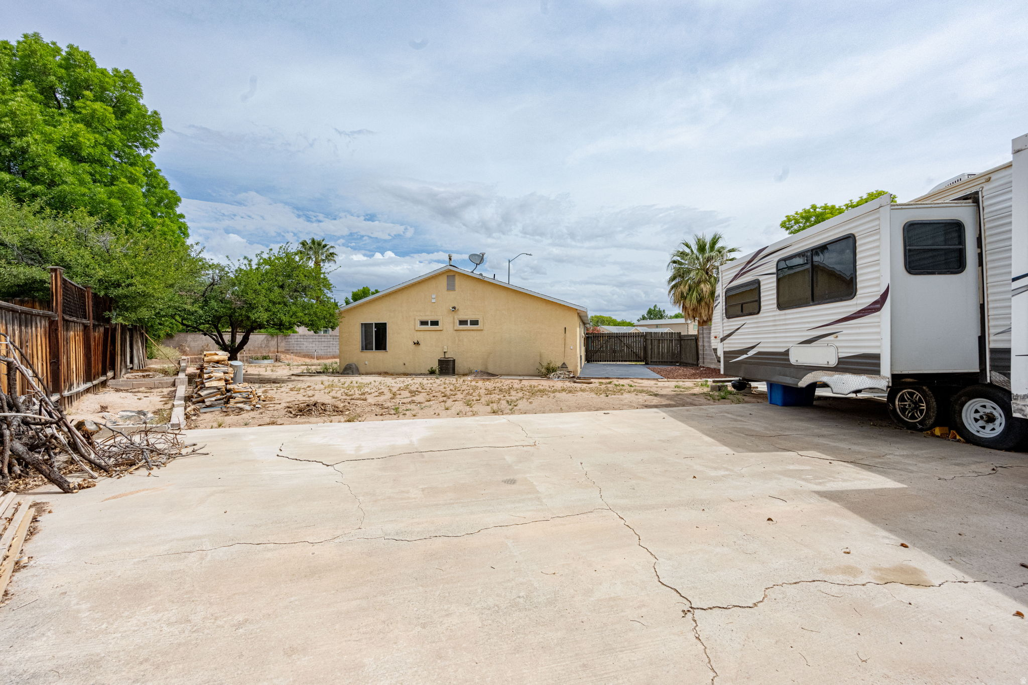 SUNRISE ESTATES - Residential