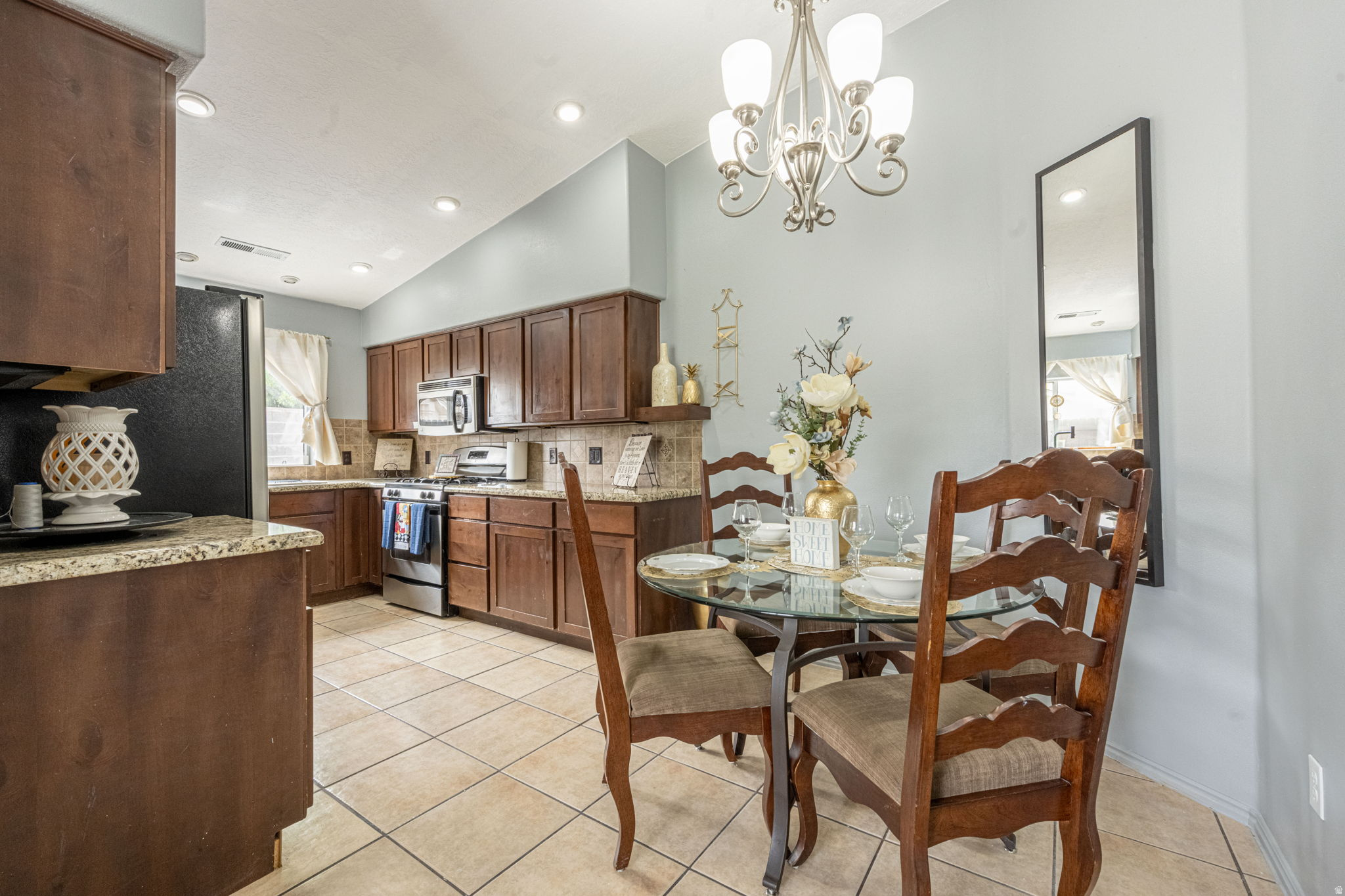 SUNRISE ESTATES - Residential