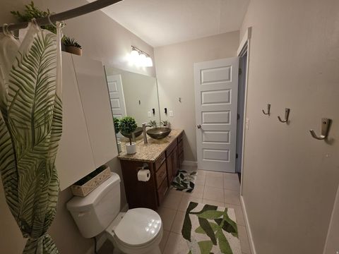 Tiny photo for 1008 N SHEPARD CREEK PKWY #5, Farmington, UT 84025 (MLS # 2125295)