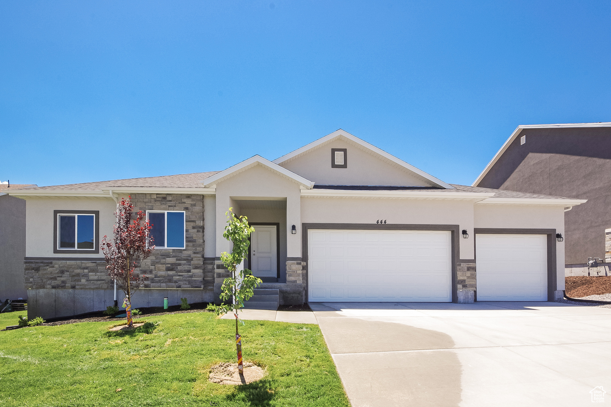 OAKRIDGE COVE - Residential