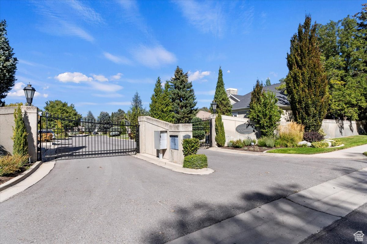 QUAIL HOLLOW PUD - Residential