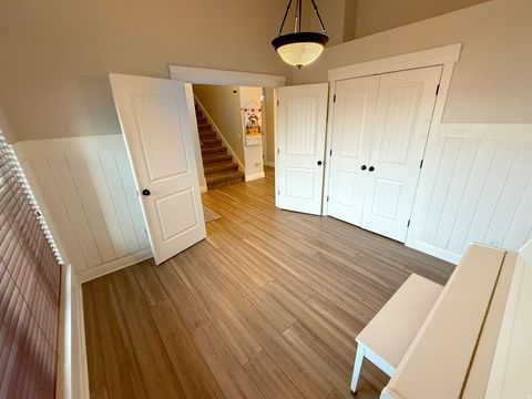 Tiny photo for 2058 COMANCHE WAY, Farmington, UT 84025 (MLS # 2127112)