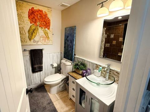 Tiny photo for 2058 COMANCHE WAY, Farmington, UT 84025 (MLS # 2127112)