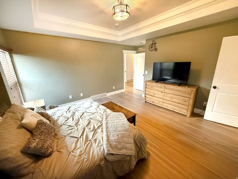 Tiny photo for 2058 COMANCHE WAY, Farmington, UT 84025 (MLS # 2127112)