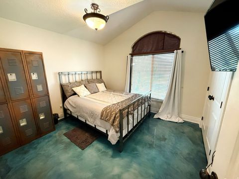 Tiny photo for 2058 COMANCHE WAY, Farmington, UT 84025 (MLS # 2127112)