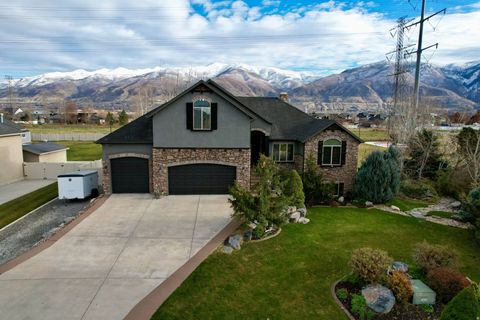 Tiny photo for 2058 COMANCHE WAY, Farmington, UT 84025 (MLS # 2127112)