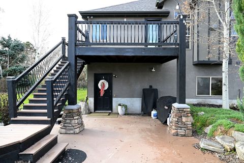 Tiny photo for 2058 COMANCHE WAY, Farmington, UT 84025 (MLS # 2127112)