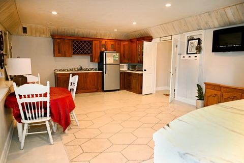 Tiny photo for 2058 COMANCHE WAY, Farmington, UT 84025 (MLS # 2127112)